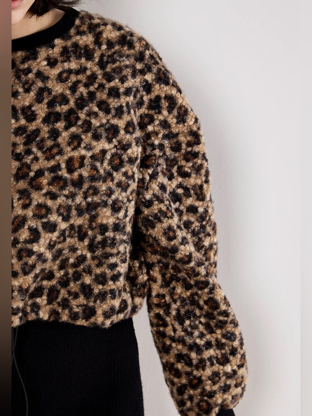 Apricot ๐ - super cute leopard sherpa with draw string - Picture 2 of 7
